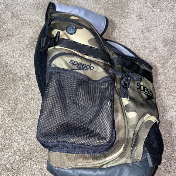 Speedo backpack - Picture 3 of 5